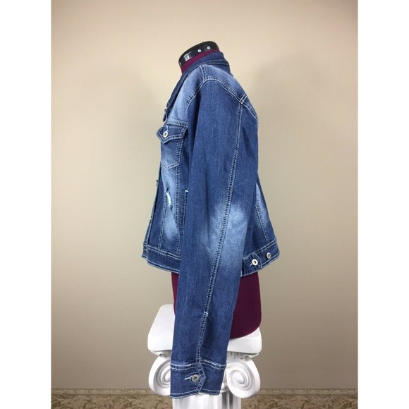 $50 Maurices Women's Blue Denim Distressed Jean Jacket Size 2 - Picture 4 of 10